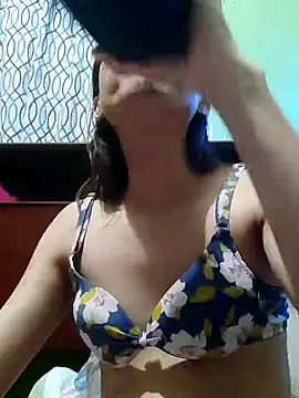 QueenSoreal online show from February 15, 1:52 pm