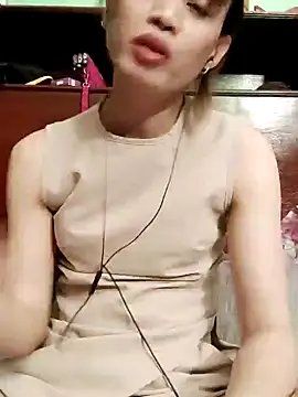 QueenSoreal online show from March 29, 1:55 pm