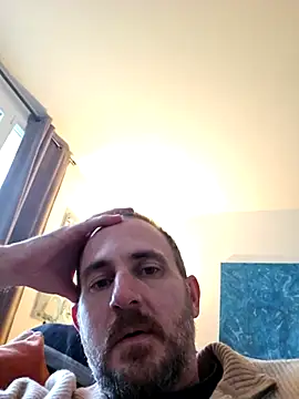 Snapshot of verylargecock chatting on November 17, 3:07 pm verylargecock online show from November 17, 3:07 pm