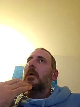 Snapshot of verylargecock chatting on November 19, 8:09 pm verylargecock online show from November 19, 8:09 pm