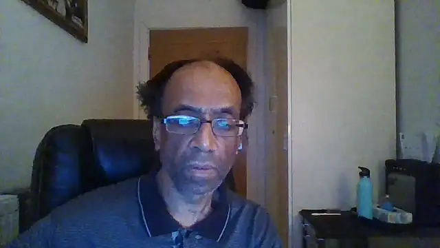 rauncher1 online show from December 15, 4:44 pm