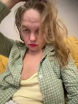 Susanel online show from January 11, 6:01 pm