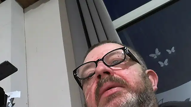 Snapshot of neegrr chatting on January 13, 7:02 am neegrr online show from January 13, 7:02 am