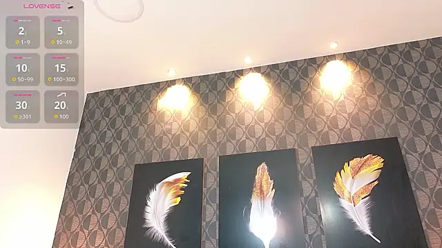 ScarleetSmith online show from April 1, 1:41 pm