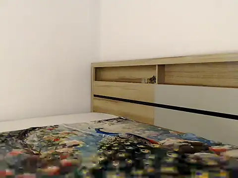 Snapshot of nareethai chatting on December 1, 5:29 pm nareethai online show from December 1, 5:29 pm