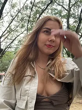 Brittanyrosexx online show from February 3, 8:36 pm