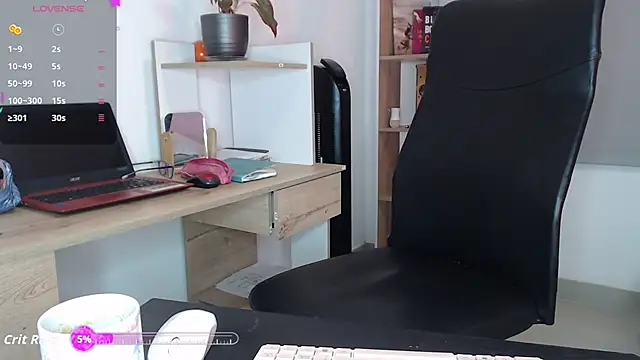 Snapshot of BriannaLorens chatting on November 5, 12:49 pm BriannaLorens online show from November 5, 12:49 pm