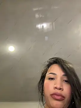 SQUIRTINGQUEEN11 online show from March 22, 2:59 am