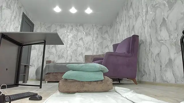 succubus online show from December 3, 7:38 am