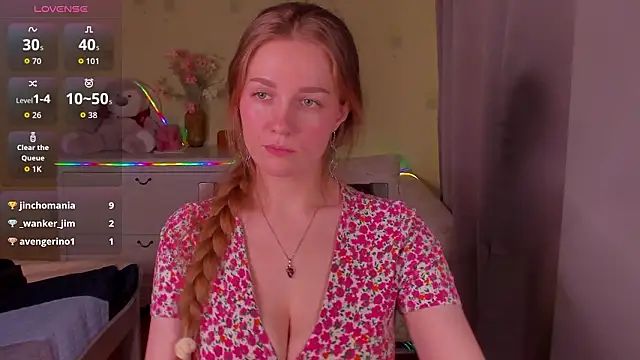 SweetMilkis online show from March 23, 11:47 am