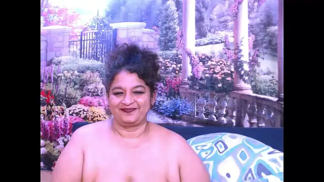 Snapshot of indianstar75 chatting on February 11, 10:07 pm indianstar75 online show from February 11, 10:07 pm