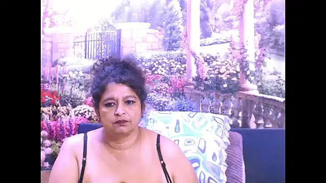 Snapshot of indianstar75 chatting on March 7, 11:29 am indianstar75 online show from March 7, 11:29 am
