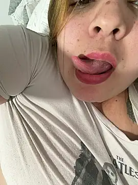 Blondylicious online show from April 5, 7:38 am