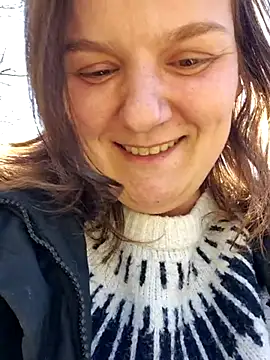 Snapshot of Cutegirlforyou chatting on March 18, 11:41 am Cutegirlforyou online show from March 18, 11:41 am