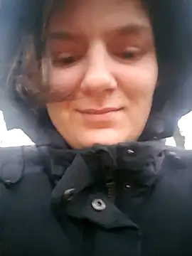 Snapshot of Cutegirlforyou chatting on December 19, 8:21 am Cutegirlforyou online show from December 19, 8:21 am