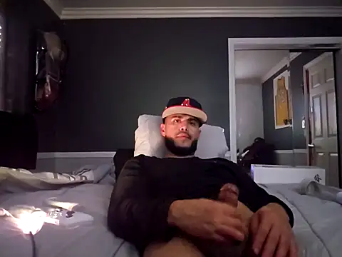 Snapshot of gardy8585 chatting on January 23, 9:50 pm gardy8585 online show from January 23, 9:50 pm