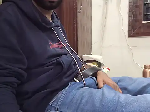 Snapshot of brownie_cake_cb chatting on November 22, 7:02 pm brownie cake cb online show from November 22, 7:02 pm