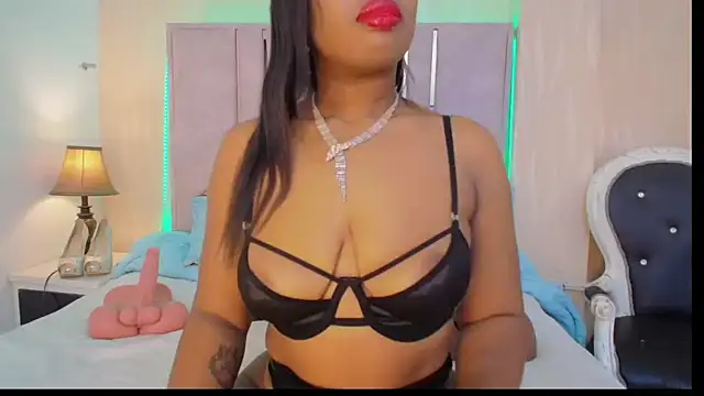 Snapshot of CaseyMoon chatting on February 24, 12:36 pm CaseyMoon online show from February 24, 12:36 pm