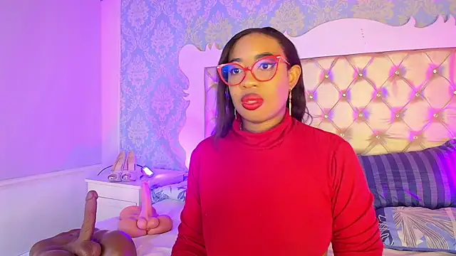 Snapshot of CaseyMoon chatting on March 6, 12:34 pm CaseyMoon online show from March 6, 12:34 pm