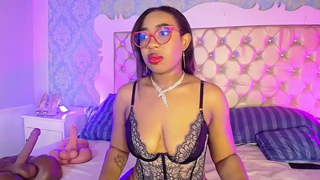 Snapshot of CaseyMoon chatting on March 8, 12:31 pm CaseyMoon online show from March 8, 12:31 pm