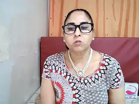 Snapshot of Indiankushy chatting on October 7, 4:48 pm Indiankushy online show from October 7, 4:48 pm