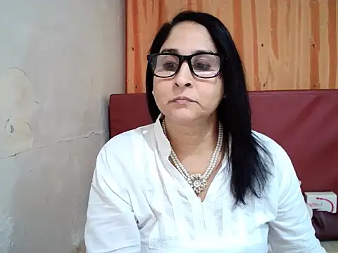 Snapshot of Indiankushy chatting on November 10, 4:50 pm Indiankushy online show from November 10, 4:50 pm