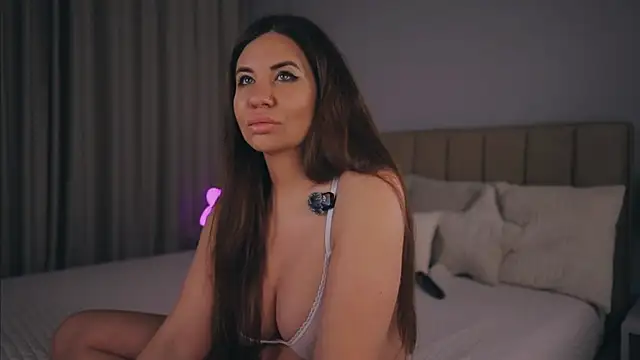 LollieSplash online show from April 13, 9:20 pm