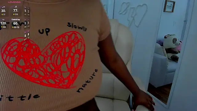 Snapshot of zobe_love chatting on March 12, 11:01 pm zobe love online show from March 12, 11:01 pm