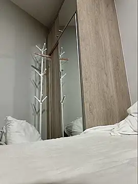 sara kimoo online show from November 22, 5:23 pm