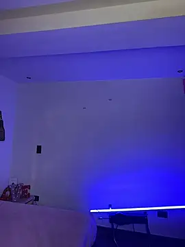 Snapshot of Victoria14_ chatting on February 1, 2:10 am Victoria14 online show from February 1, 2:10 am