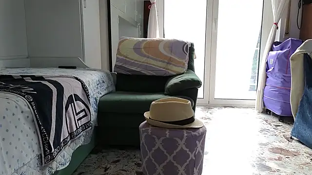 Snapshot of Dharmare@xh chatting on November 8, 1:00 pm Dharmarexh online show from November 8, 1:00 pm