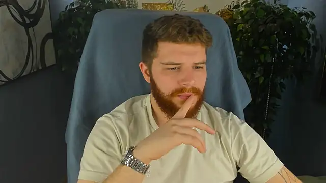 Snapshot of DominicGengry chatting on November 15, 8:38 pm DominicGengry online show from November 15, 8:38 pm