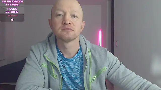 kevintyler69 online show from April 13, 1:55 am