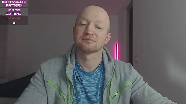 Snapshot of kevintyler69 chatting on April 16, 2:45 am kevintyler69 online show from April 16, 2:45 am