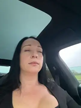 Snapshot of Viola_Beck chatting on December 3, 7:16 am Viola Beck online show from December 3, 7:16 am