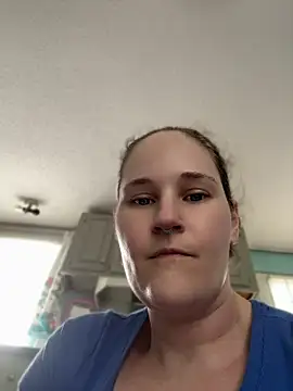 Snapshot of lolabunny9 chatting on July 15, 4:23 pm lolabunny9 online show from July 15, 4:23 pm