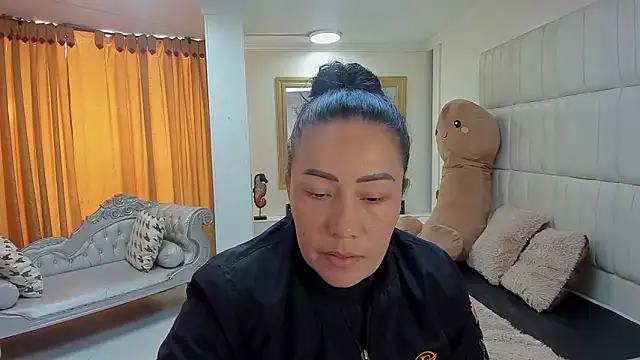 gaby trent online show from February 5, 1:05 pm