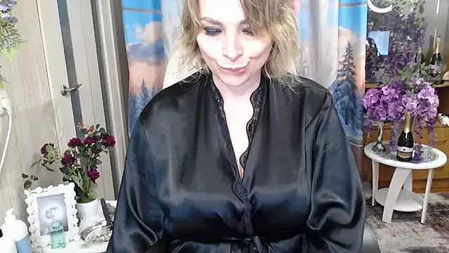 Mika Passion online show from April 13, 9:48 am