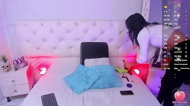 ximena slut 21 online show from October 9, 4:21 am