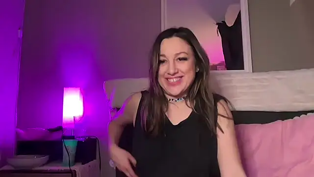 Snapshot of CrazyKittenMeow chatting on February 25, 7:09 am CrazyKittenMeow online show from February 25, 7:09 am