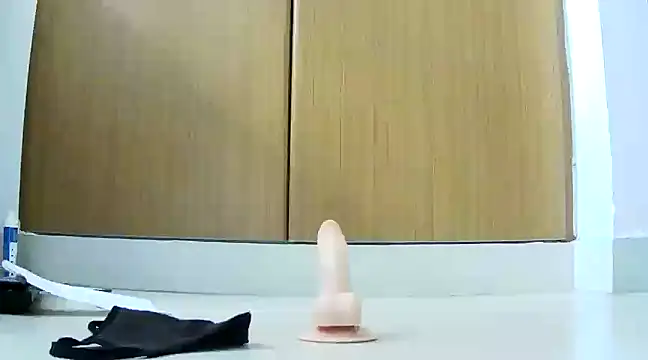 Snapshot of roadies chatting on February 20, 11:21 pm roadies online show from February 20, 11:21 pm