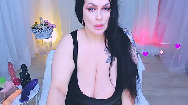 Snapshot of AdeleCarlton88 chatting on February 25, 6:17 pm AdeleCarlton88 online show from February 25, 6:17 pm