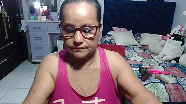 pervert mommy  online show from June 3, 10:18 am