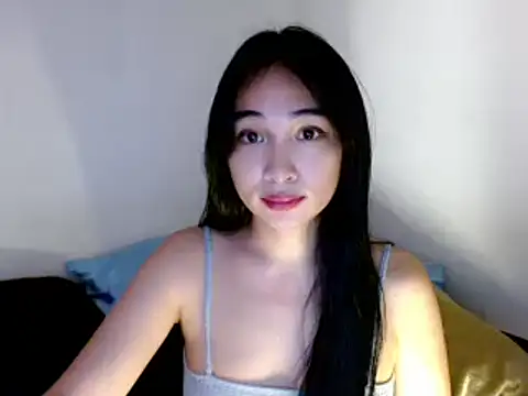 Snapshot of SweetLilly_18 chatting on March 3, 5:20 am SweetLilly 18 online show from March 3, 5:20 am