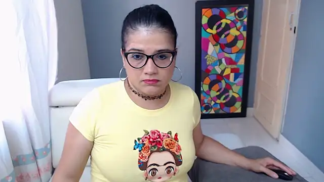 Snapshot of GlendaStarx chatting on March 19, 9:08 pm GlendaStarx online show from March 19, 9:08 pm