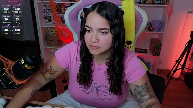 Snapshot of Sweet_sully__ chatting on October 21, 9:10 am Sweet sully online show from October 21, 9:10 am