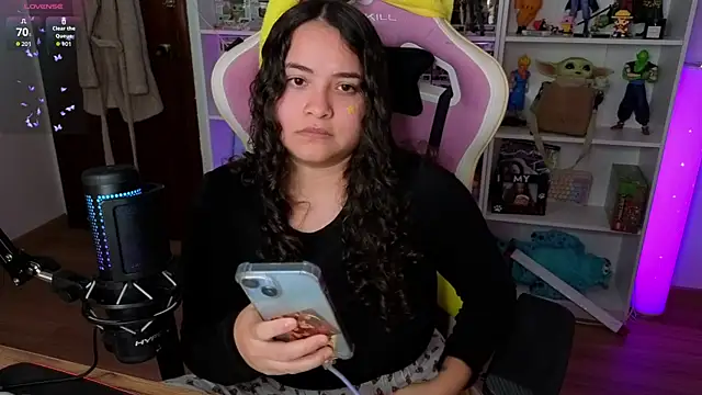 Snapshot of Sweet_sully__ chatting on November 8, 10:37 am Sweet sully online show from November 8, 10:37 am