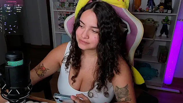 Snapshot of Sweet_sully__ chatting on November 11, 9:31 am Sweet sully online show from November 11, 9:31 am