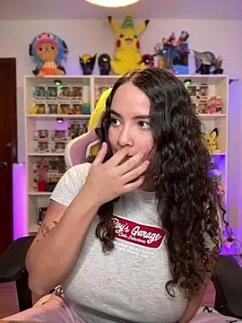 Sweet sully   online show from March 20, 8:41 am