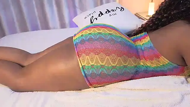 Snapshot of yourgoodcalmebonygirl chatting on August 7, 4:47 am yourgoodcalmebonygirl online show from August 7, 4:47 am